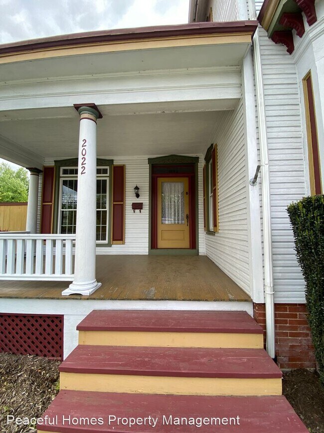 Building Photo - 4 br, 2 bath House - 2022 Main St.