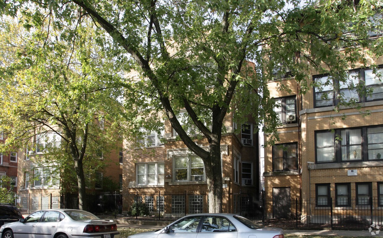 Building Photo - 4734 S Ellis Ave