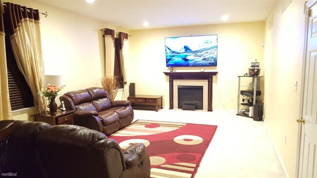 Foto del edificio - 4 br, 3 bath House - 212 Eclipse Drive