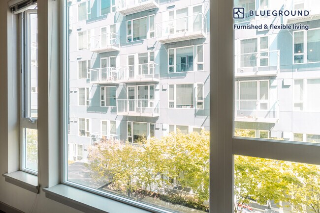 Building Photo - 1414 10th Ave