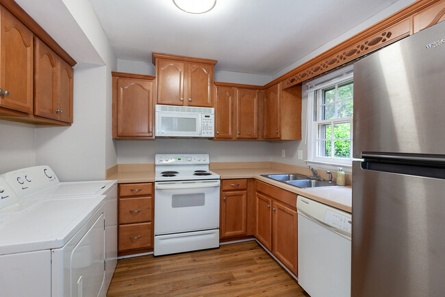 Building Photo - 4609 Coronado Dr