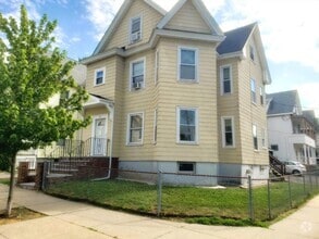 Building Photo - 27 Medford St