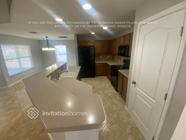 Foto del edificio - 2300 NW 11th Pl
