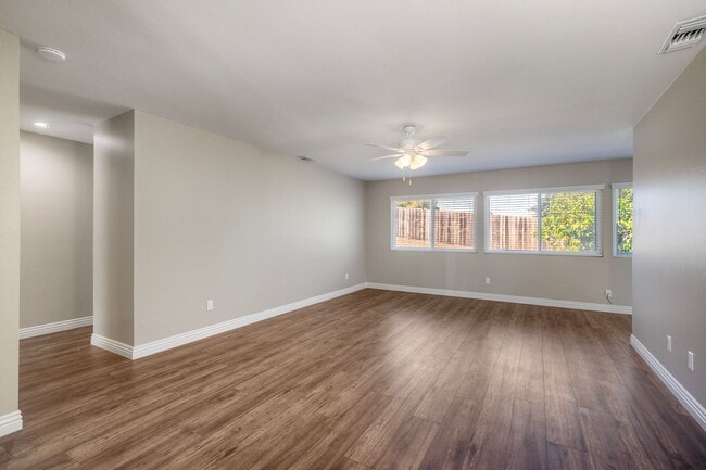 Foto del edificio - 344 Rancho Vista Pl