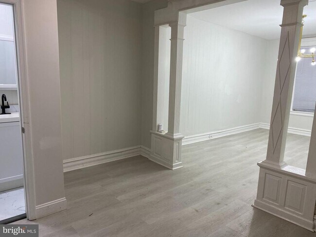 Foto del edificio - 1919 N Patton St