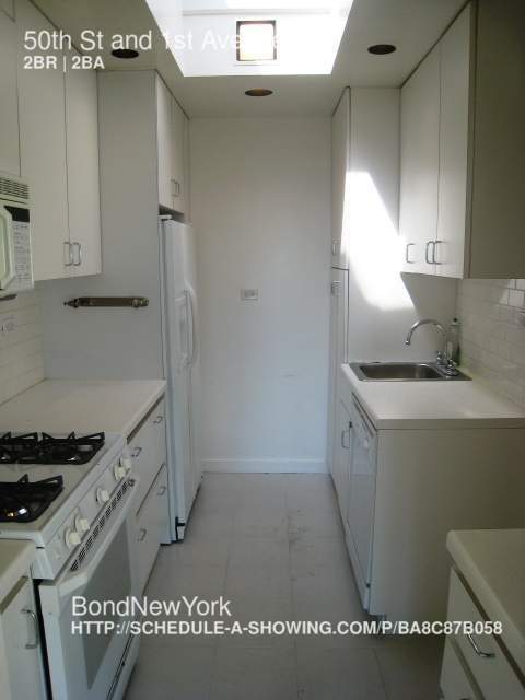 Building Photo - 22 Beekman Pl