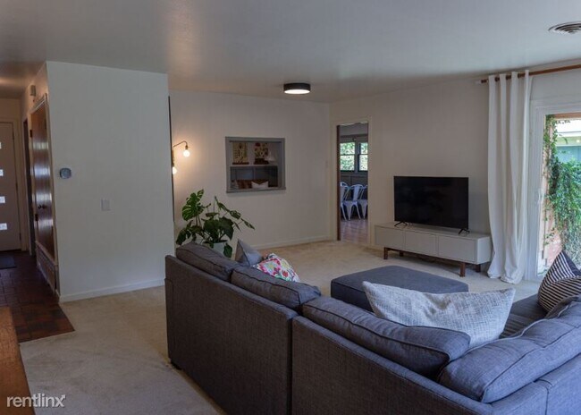 Foto del edificio - 3 br, 2 bath House - 2607 Glendale Dr