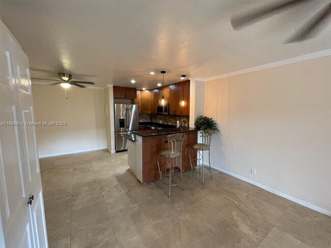 Foto del edificio - 11378 Royal Palm Blvd