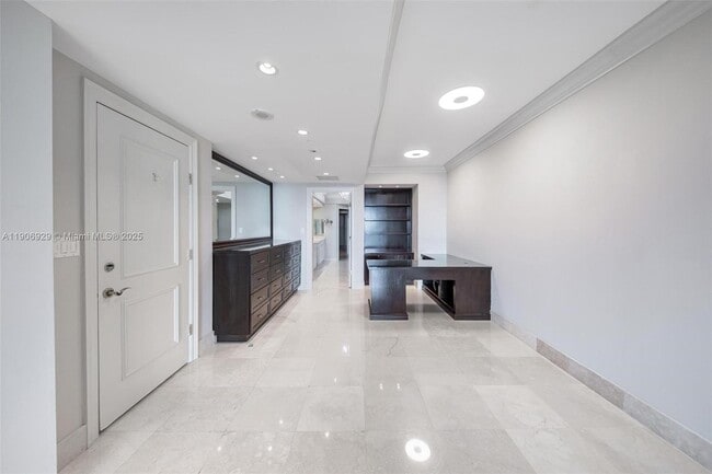 Foto del edificio - $11,000MONTHLY;3201 NE 183RD STREET #2506 AVENTURA, FL 33160