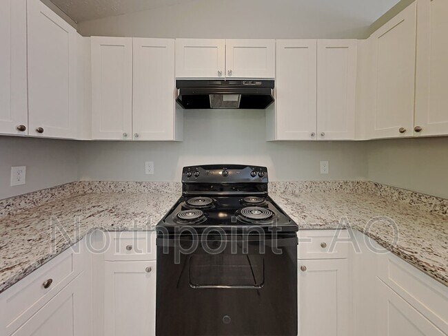 Building Photo - 4304 Westglen Rd