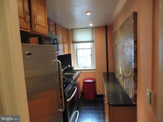 Foto del edificio - 2227 20th St NW