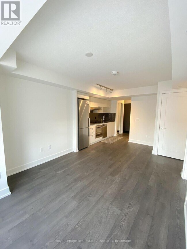 Building Photo - 7 Mabelle Ave