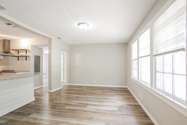 Building Photo - 3257 Liberty Cir