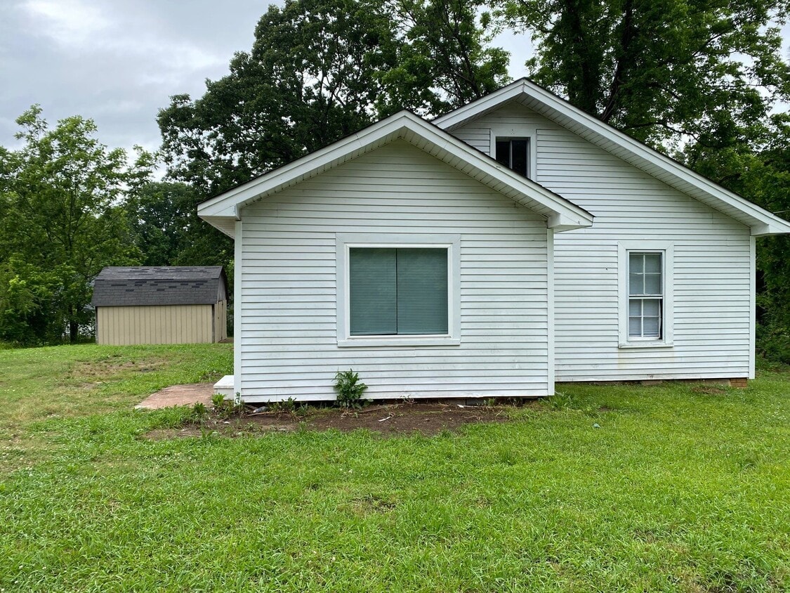Primary Photo - 317 Watlington Rd