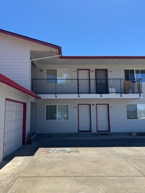 Building Photo - 1736 Medart Ln