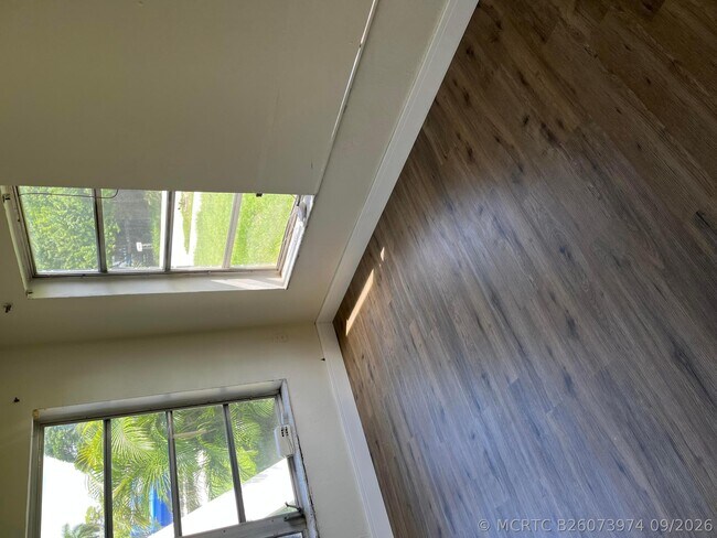 Building Photo - 6449 Flagler St