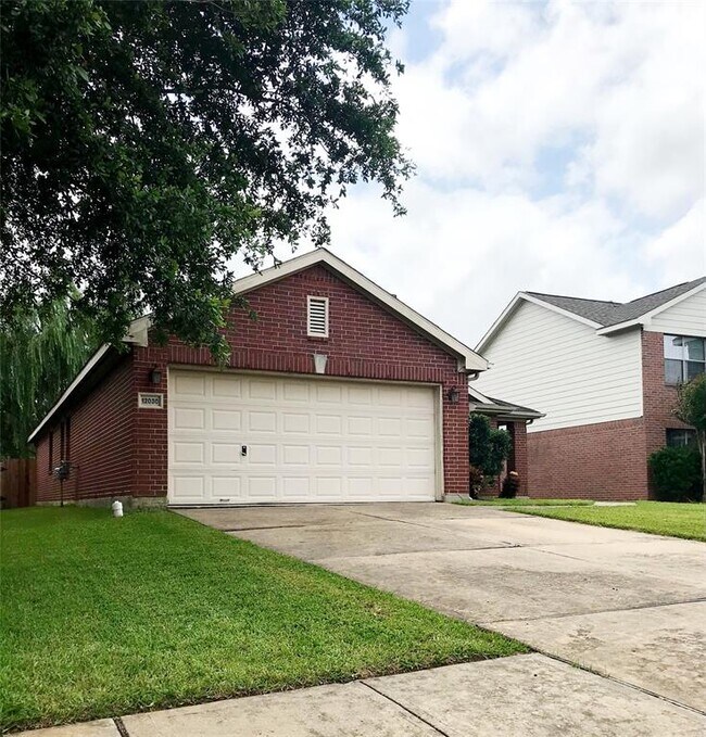 Building Photo - 12030 Christophers Walk Ct