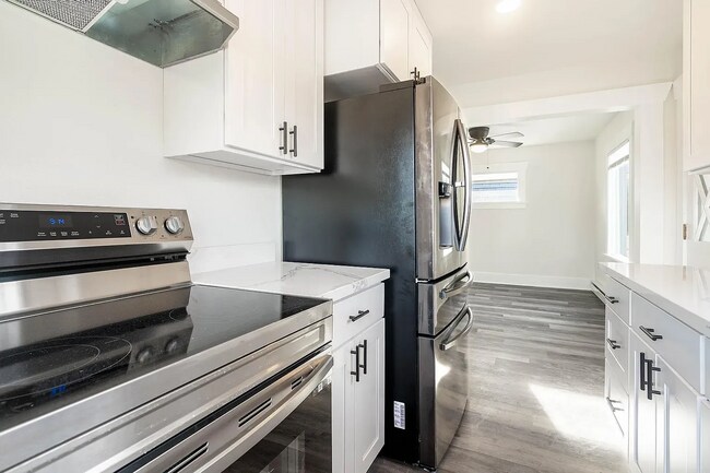 Foto del edificio - Charming Everett Home on a Peaceful Corner Lot!