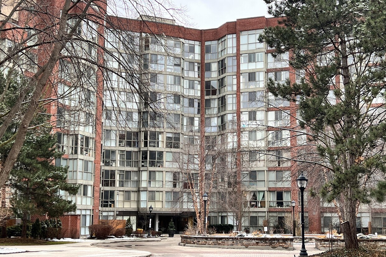 Primary Photo - 22 Southport St