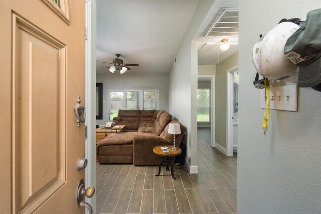 Foto del edificio - 2510 Park Meadows Ave