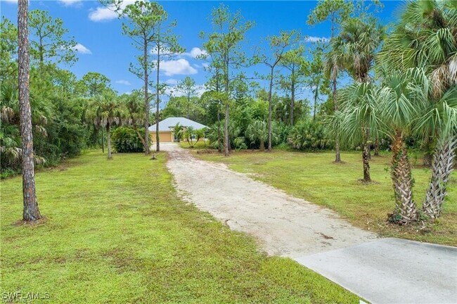 Foto del edificio - 470 Golden Gate Blvd W