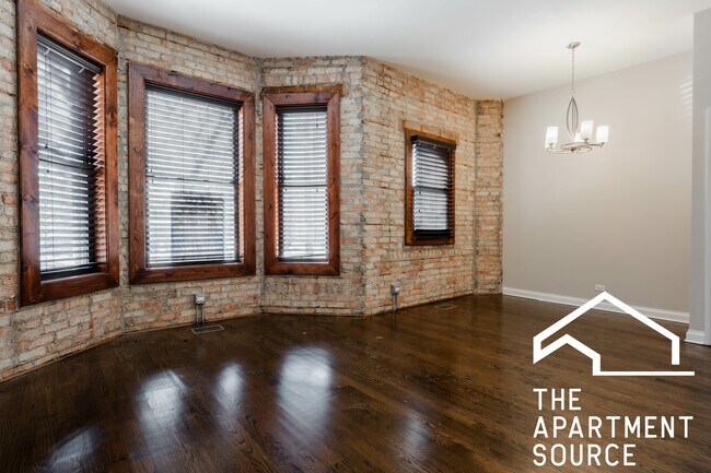 Foto del edificio - 1758 W Montrose Ave