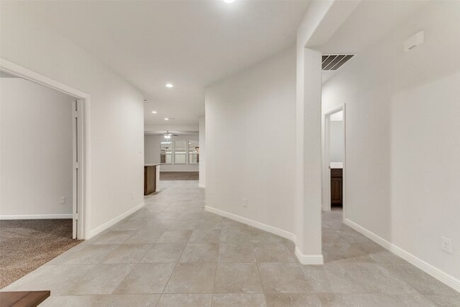 Foto del edificio - 1419 Fox Hollow Rd