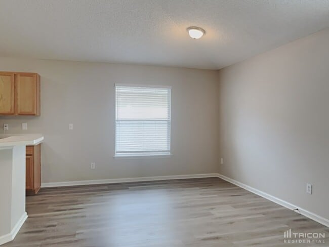 Building Photo - 4500 Loveland Pass Dr E