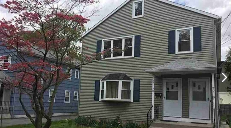 Primary Photo - 70 Lorraine St