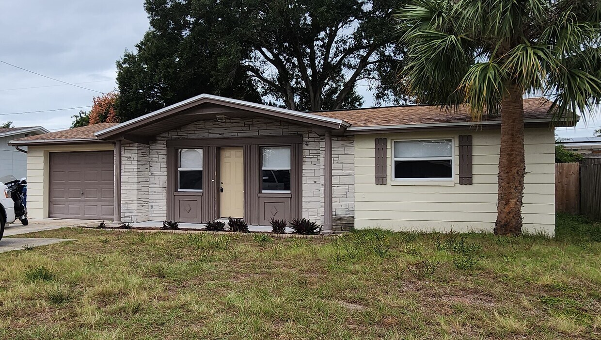 Foto principal - 3547 Cheswick Dr