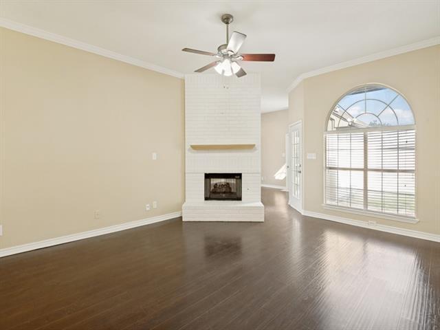 Building Photo - 7004 Sample Dr