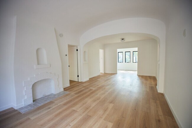 Foto del edificio - 1544 Westerly Terrace