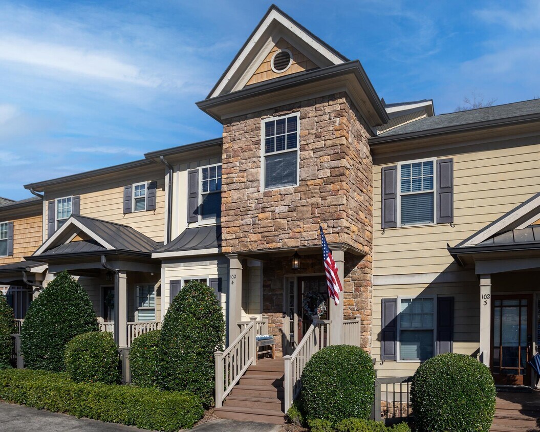 Primary Photo - 102-A MALLARD Dr