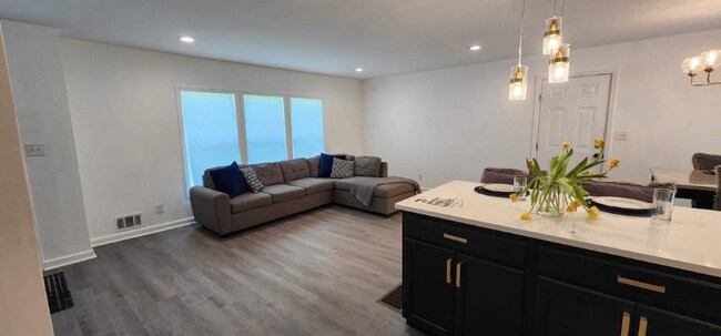 Foto del edificio - 2932 Valley Ridge Dr