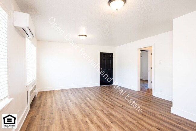 Building Photo - 1823 Griswold Dr