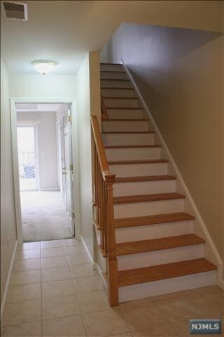 Building Photo - 66 Terhune