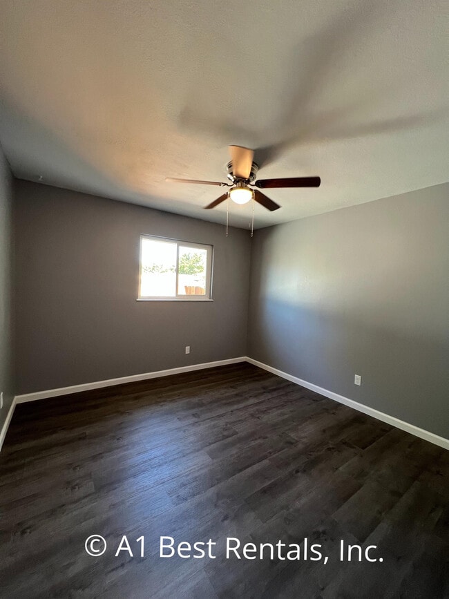Foto del edificio - 2701 Hemminger Way