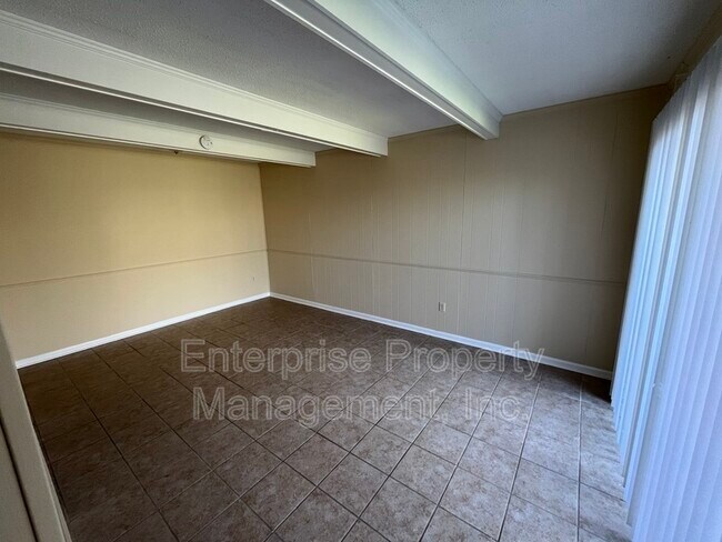 Foto del edificio - 3637 Haughton Ln