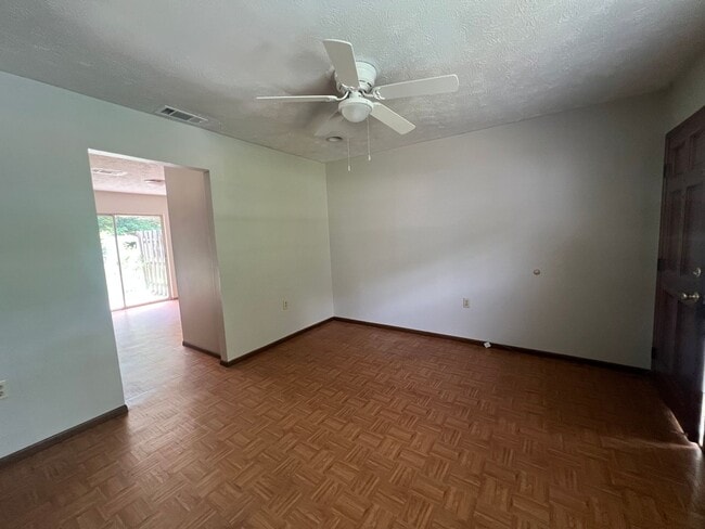 Building Photo - Cozy Duplex in Heart of Rincon