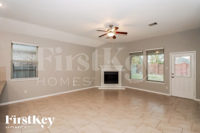 Building Photo - 5518 Glenfield Spring Ln