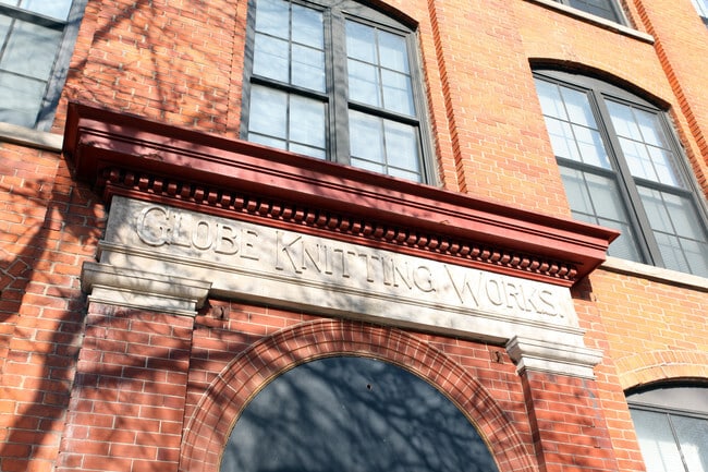 Globe - The Globe Apartments