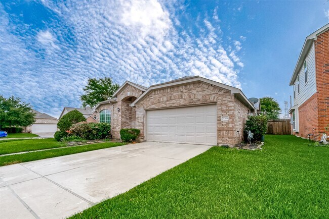 Building Photo - 21203 Branchport Dr