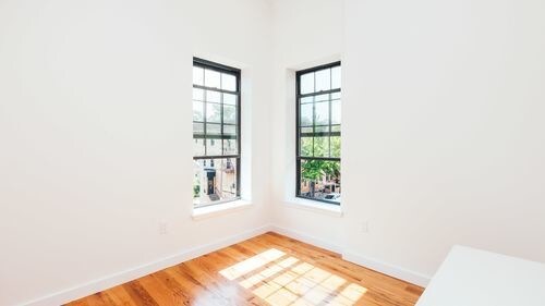 Building Photo - 801 Seneca Ave