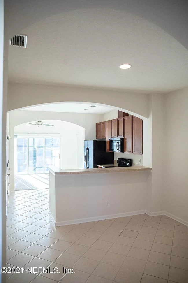 Foto del edificio - 13002 Sunset Lake Dr