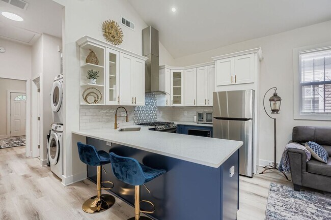 Foto del edificio - 18 Booker St NW