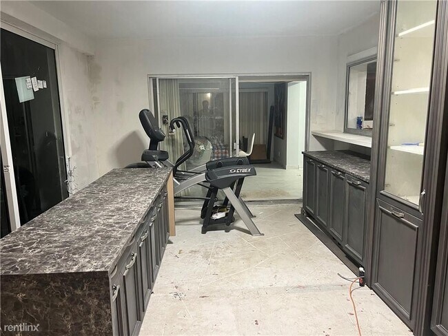 Building Photo - 3 br, 2 bath House - 432 High St