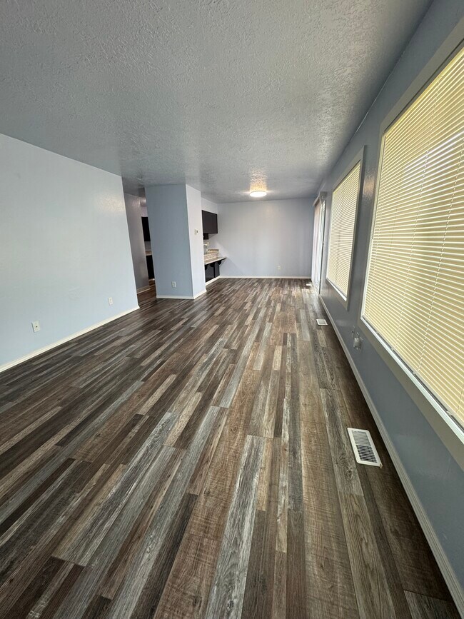 Foto del edificio - 191 47th Ave SE