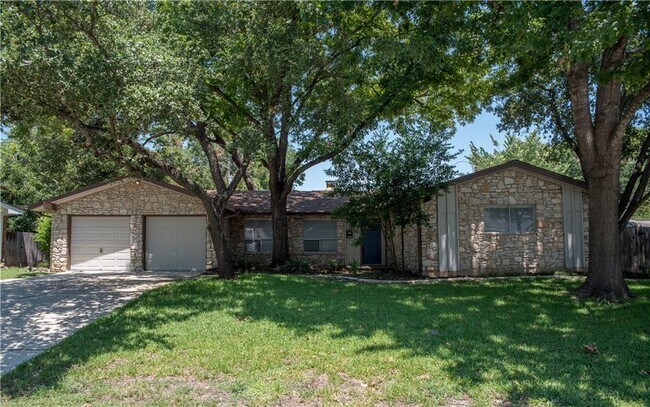 Foto del edificio - 2902 Silverleaf Dr