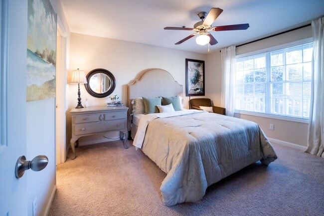 Foto del edificio - Kinstone Columns Drive