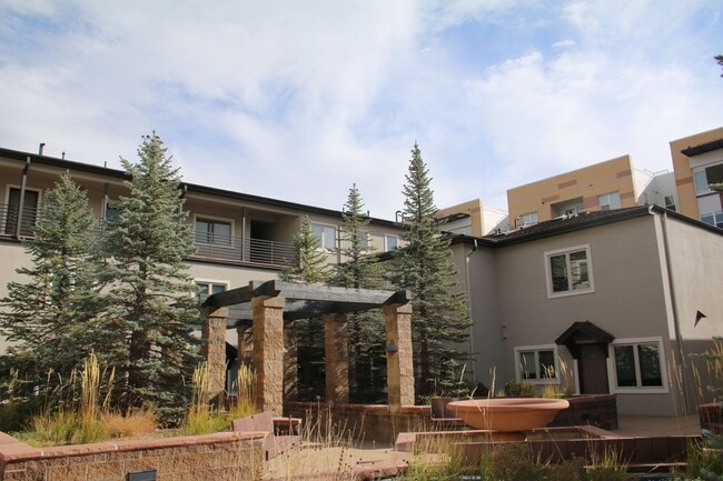 Photo - Available for 2026-2027 Fall Pre-Leasing! ... Apartment